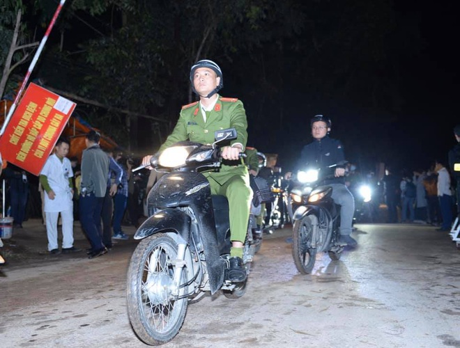 Dỡ bỏ cách ly tại Sơn Lôi: Chúng tôi rất vui, từ mai có thể ra ngoài đi làm, đi chơi, thăm bạn bè, người thân - Ảnh 4.