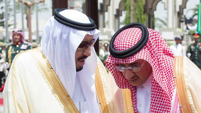 Rộ tin em và chú của thái tử Salman mưu đồ đảo chính: Điều gì xảy ra trong trò chơi vương quyền ở Saudi? - Ảnh 2.