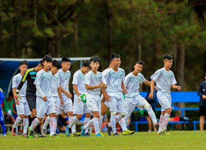 Không đào tạo cầu thủ tốt, thành công của bóng đá Việt Nam chỉ là may rủi - Ảnh 7.