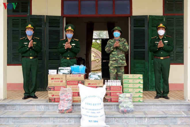 Lính biên phòng “vượt nắng, thắng mưa” ngăn dịch nơi ải Bắc Lai Châu - Ảnh 18.