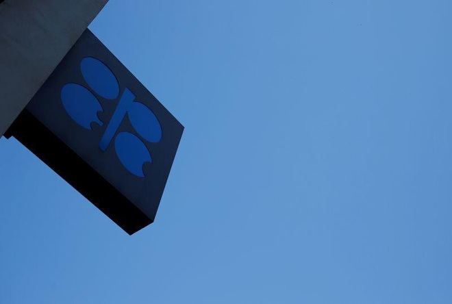 OPEC dự báo nhu cầu dầu mỏ xuống mức thấp nhất trong 30 năm - Ảnh 1.