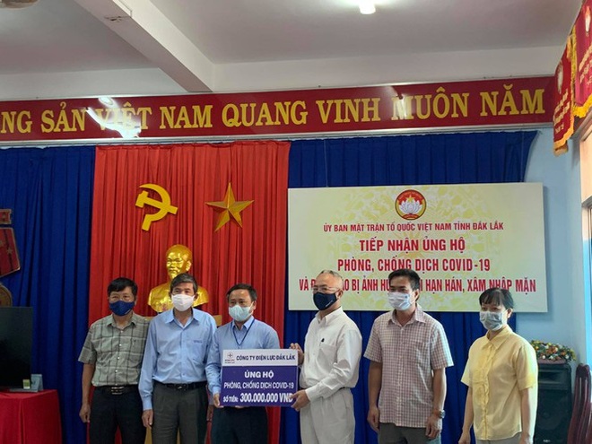 Đắk Lắk: Hơn 3 tỷ đồng ủng hộ phòng, chống dịch và hạn hán, xâm nhập mặn - Ảnh 1.