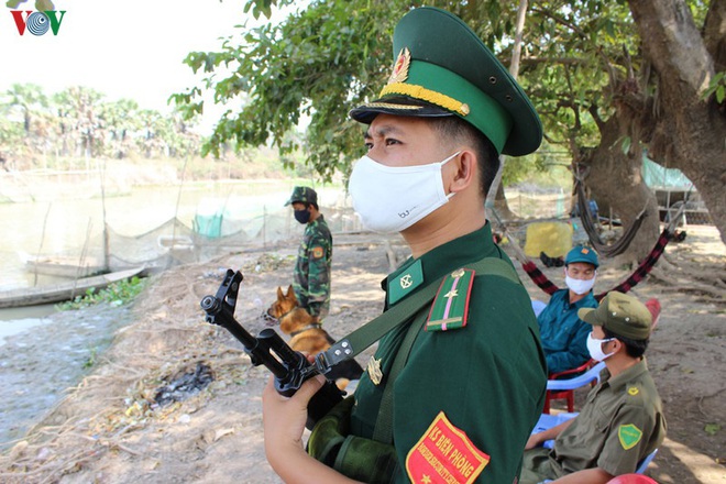 Lũy thép biên phòng chống dịch tuyến biên giới Tây Nam - Ảnh 6.