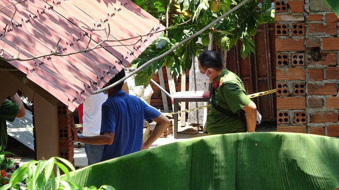 Truy bắt nhóm thanh niên đâm chết người đàn ông tại quán nhậu ở Sài Gòn - Ảnh 1.