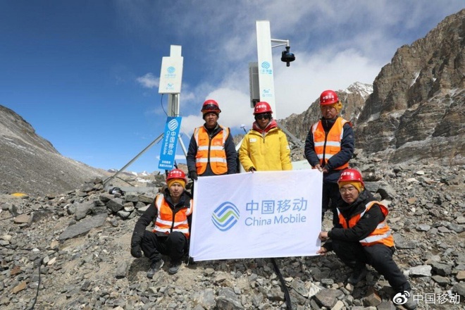 Nhờ Trung Quốc, đỉnh núi cao nhất thế giới giờ cũng đã có sóng 5G - Ảnh 3.