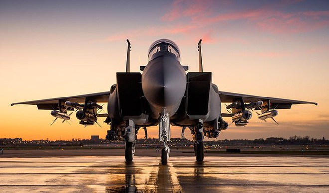 Đại bàng F-15 có khả năng ‘bay ngang qua cả thế giới’ - Ảnh 3.