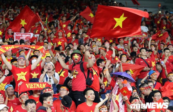  BLV Quang Huy: Bản quyền AFF Cup 2020 đắt vì CĐV Việt Nam yêu bóng đá  - Ảnh 1.
