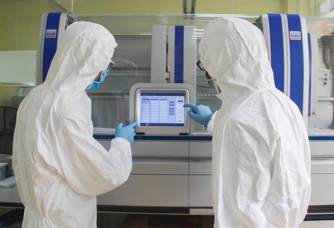 Bộ Y tế yêu cầu báo cáo việc mua sắm máy xét nghiệm Real-time PCR tự động; Vì sao Hải Dương không mua máy xét nghiệm COVID-19 mới? - Ảnh 1.