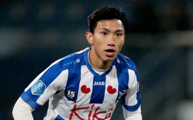 Hà Nội FC chờ Heerenveen xác nhận có mua đứt Văn Hậu hay không