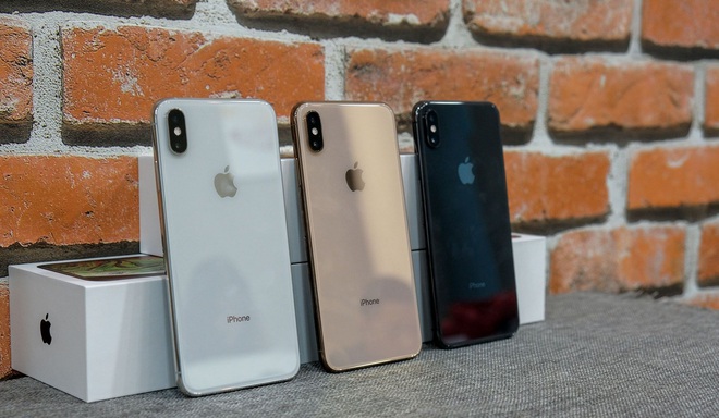  iPhone XS điều chỉnh giảm giá mạnh, loạt smartphone đình đám của Samsung, Huawei lao dốc - Ảnh 1.