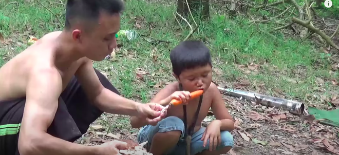 Hé lộ diện mạo ban đầu và cuộc sống khó khăn của hai anh em Tam Mao trước khi nổi tiếng - Ảnh 3.