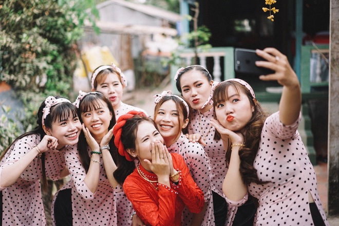 Lời hẹn bâng quơ thuở thiếu thời cùng bộ ảnh cưới gây bão MXH khiến ai cũng muốn click vào xem - Ảnh 10.