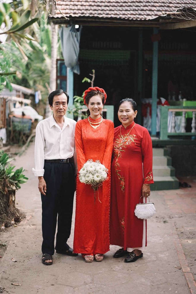 Lời hẹn bâng quơ thuở thiếu thời cùng bộ ảnh cưới gây bão MXH khiến ai cũng muốn click vào xem - Ảnh 3.