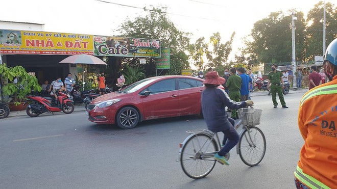 Xác định danh tính nhóm thanh niên chặt rớt tay người đàn ông lái ôtô ở TP HCM - Ảnh 1.