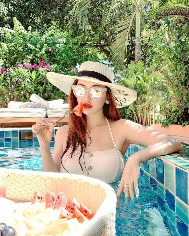 Các hot girl 8X đời đầu từng nổi tiếng và giàu có nhờ chuyển hướng buôn bán thời trang giờ ra sao? - Ảnh 12.