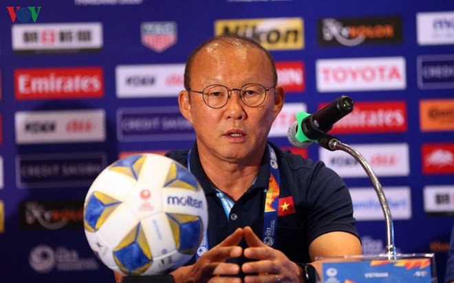 Thái Lan có thể không dự AFF Cup 2020: Thầy Park tính sao? - Ảnh 3.