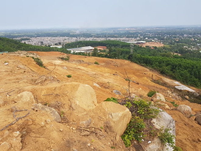 Vụ ủi đất, phá đá ngay dưới chân đập thuỷ lợi Trà Cân: Vì sao chưa công bố kết quả kiểm tra? - Ảnh 3.