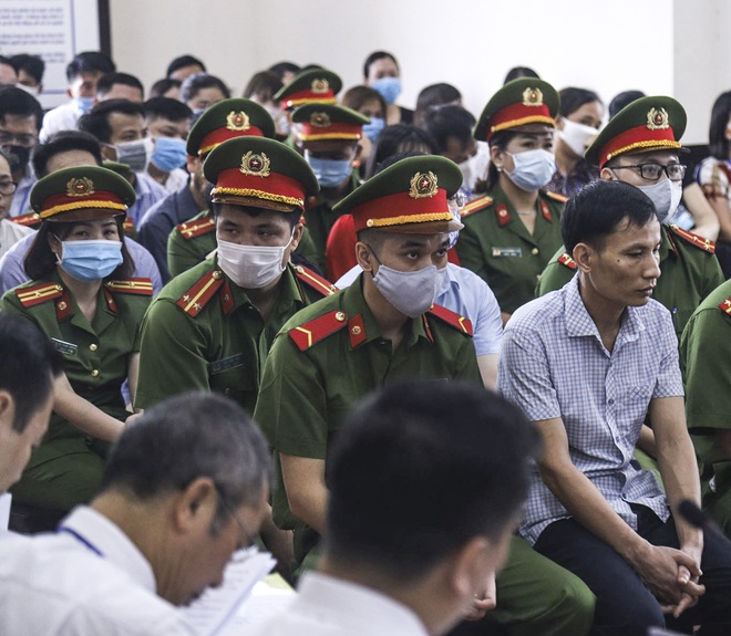 Cựu trưởng phòng khảo thí Sở Giáo dục và Đào tạo Hoà Bình là chủ mưu vụ nâng điểm thi THPT - Ảnh 2.