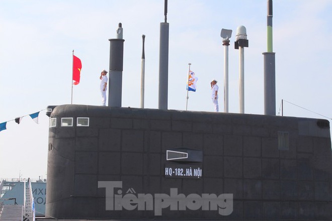 Tên lửa Tàu ngầm 182 - Hà Nội đánh trúng mục tiêu từ lòng biển Đông - Ảnh 2.