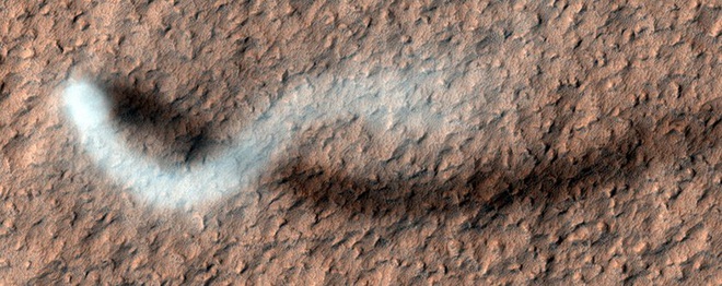 Cơn lốc bụi khổng lồ trên sao Hỏa: Quỷ bụi Serpentine lại xuất hiện? - Ảnh 3.