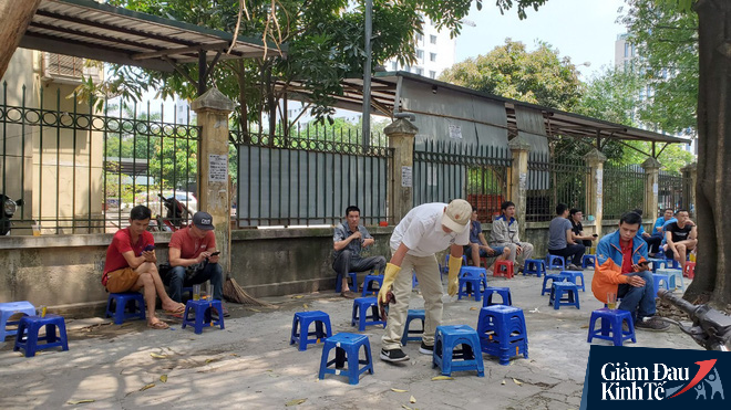 Khởi nghiệp bán trà đá: Cần lòng dũng cảm, sự kiên trì và cực kỳ chăm chỉ - Ảnh 1.