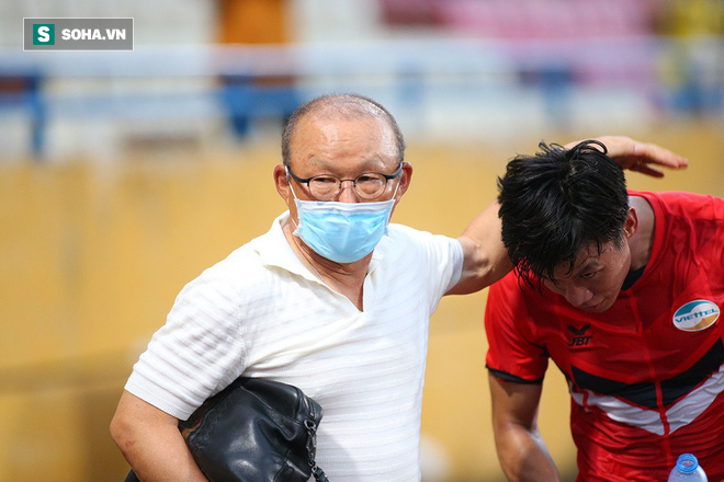 HLV Park Hang-seo tặng món quà bất ngờ cho Quế Ngọc Hải, Viettel bại dưới tay Hà Nội FC - Ảnh 8.