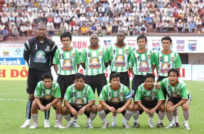 Món thưởng khủng từ bầu Đức và màn lật kèo khó tin của HAGL sau sự cố tai hại ở V.League - Ảnh 4.