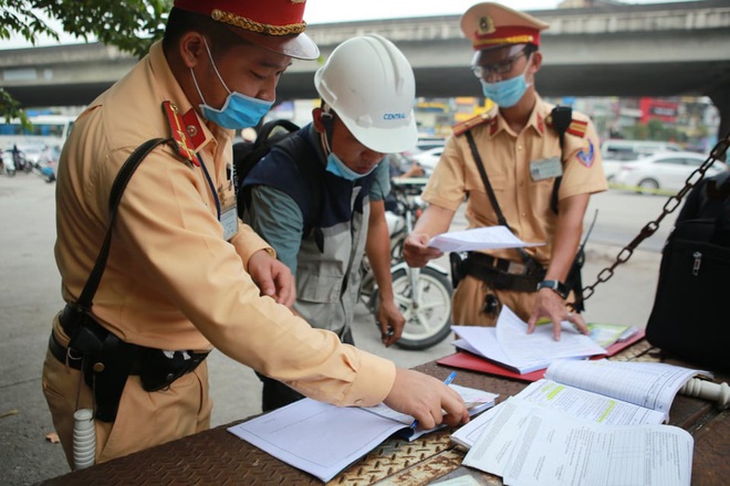 Chủ xe nên làm gì khi công ty bảo hiểm không phối hợp giải quyết sau tai nạn? - Ảnh 2.