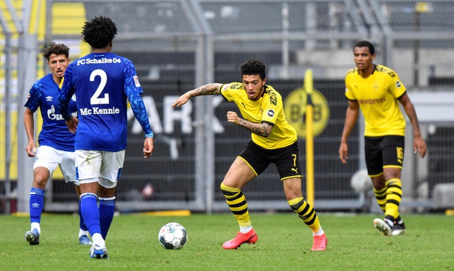  Dortmund: Tứ bề thọ địch Bundesliga  - Ảnh 1.