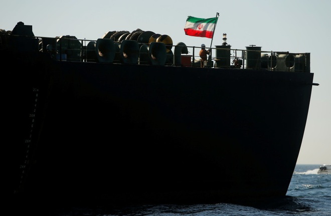 Biển Caribbean rực cháy, hạm đội Mỹ tính vây bắt tàu dầu Fortune của Iran - Tàu chiến mang F-35 cắm chốt giữa Vịnh Ba Tư - Ảnh 4.