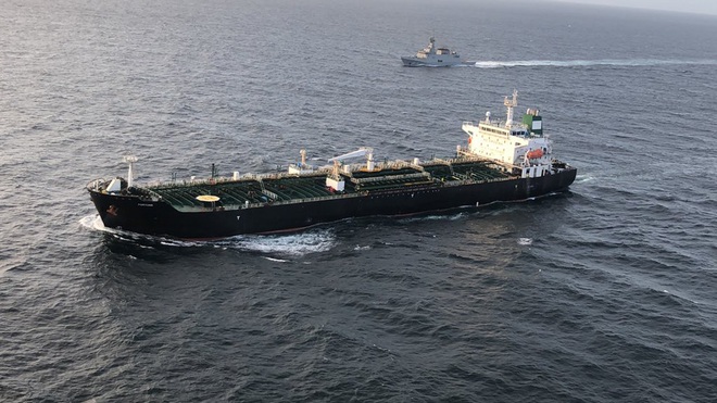 Chiến hạm Venezuela bảo vệ tàu dầu Iran, vượt vòng vây HQ Mỹ - Bí mật trong kho vũ khí khổng lồ bị thu giữ ở Syria - Ảnh 3.