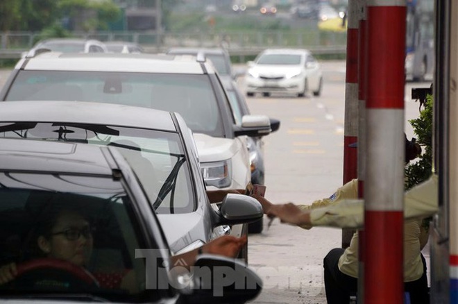 Cao tốc Pháp Vân tê liệt sau kỳ nghỉ lễ dài ngày - Ảnh 4.