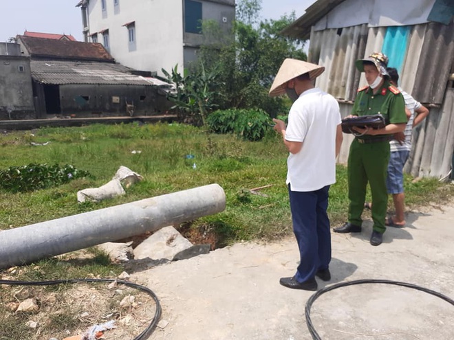 Cột điện vừa xây dựng đã đổ khiến công nhân tử vong: Chủ đầu tư thông tin vụ việc - Ảnh 3.