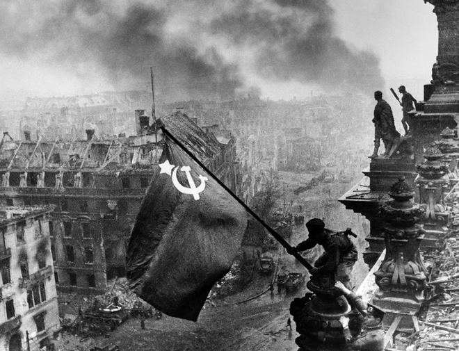Chiến dịch Berlin - Đòn kết liễu của Hồng quân Liên Xô đối với phát xít Đức  - Ảnh 6.