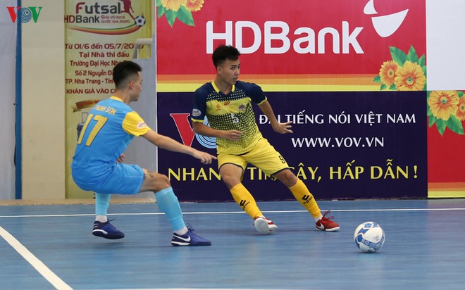 Futsal HDBank VĐQG 2020: Chủ nhà Khánh Hòa nhọc nhằn đánh bại Cao Bằng - Ảnh 2.