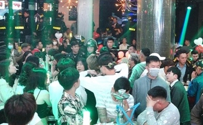 Gần 100 thanh niên phê ma tuý trong quán bar lớn nhất Đà Lạt