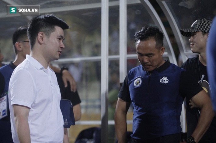 Cha con bầu Hiển gặp riêng BHL Hà Nội FC và trưởng ban trọng tài sau trận hòa tiếc nuối - Ảnh 9.