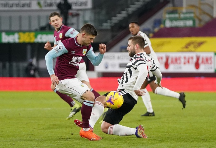Chấm điểm cầu thủ MU vs Burnley: Pogba, Bailly rực sáng ngày Quỷ đỏ lên đầu bảng - Ảnh 5.