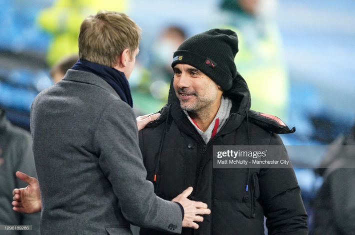 Mourinho thẫn thờ vì mất điểm; Pep Guardiola đe dọa soán ngôi Man United - Ảnh 6.