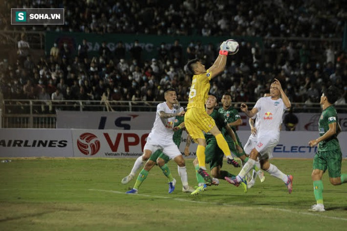 Sau cơn sốt khiến cả FIFA và AFC ngưỡng mộ, bóng đá Việt có thêm hình ảnh đầy ấn tượng - Ảnh 3.