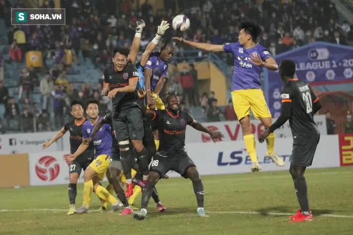 Chuyên gia Vũ Mạnh Hải: Hà Nội FC không tạo được gì mới mẻ, HLV Chu Đình Nghiêm dễ mất ghế - Ảnh 2.