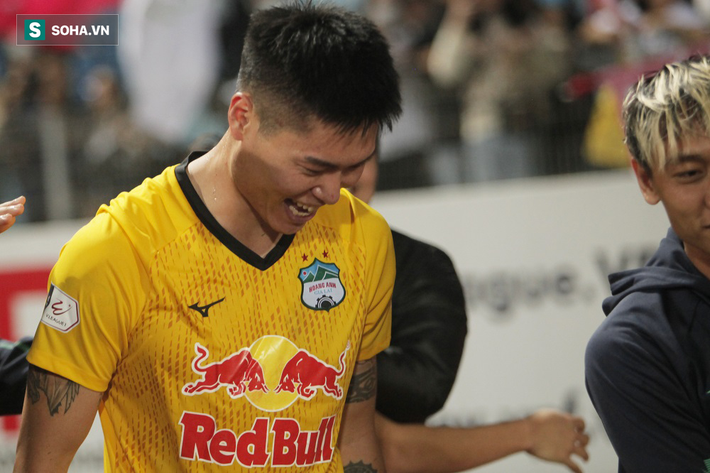 Đưa HAGL thăng hoa, Kiatisuk giúp lứa Công Phượng tái lập thành tích xa xỉ ở V.League - Ảnh 1.