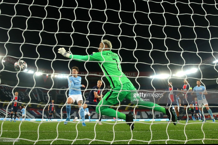 Lội ngược dòng nhờ bàn thắng kỳ diệu, Pep Guardiola cùng học trò hạ đo ván PSG trên đất khách - Ảnh 2.