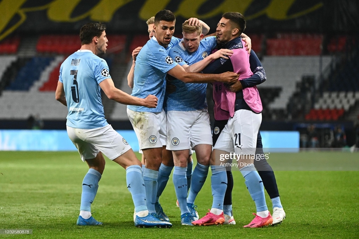 Lội ngược dòng nhờ bàn thắng kỳ diệu, Pep Guardiola cùng học trò hạ đo ván PSG trên đất khách - Ảnh 4.