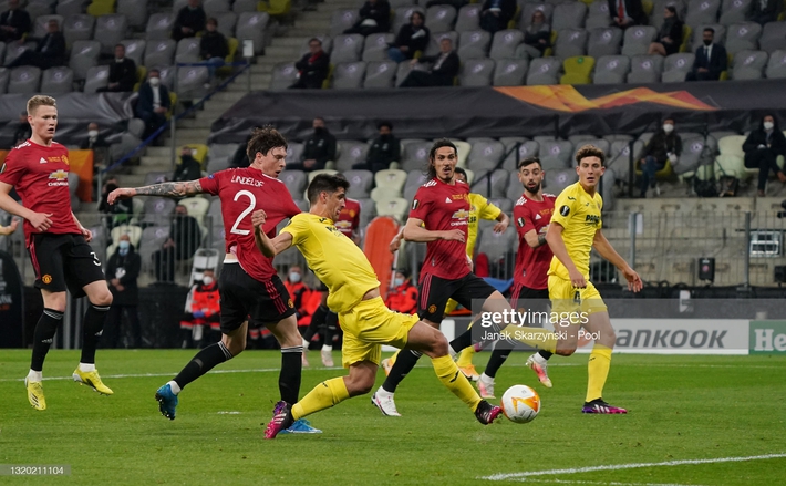 De Gea biến thành tội đồ trong loạt 11m không tưởng, Man United đánh rơi chức vô địch Europa League - Ảnh 2.