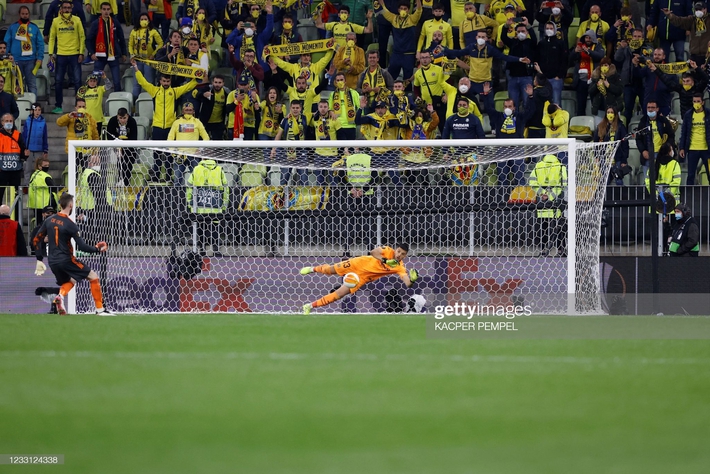 De Gea biến thành tội đồ trong loạt 11m không tưởng, Man United đánh rơi chức vô địch Europa League - Ảnh 7.
