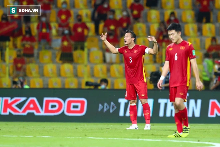 Ơn trời, trận thua UAE sẽ giúp đội tuyển Việt Nam tránh được vết xe đổ thảm hại của Thái Lan - Ảnh 2.