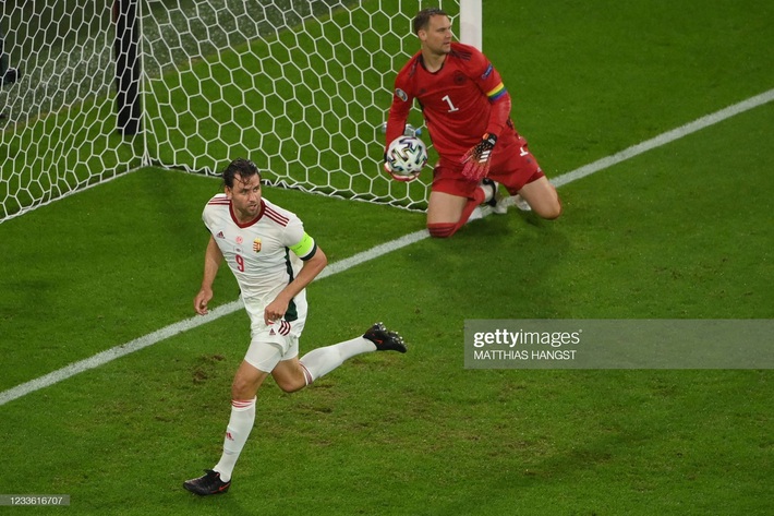 Bảng tử thần kết thúc trong cuộc rượt đuổi nghẹt thở, Ronaldo đi vào lịch sử bóng đá thế giới - Ảnh 6.