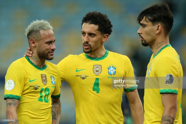 Neymar gây tranh cãi lớn khi vừa khóc nức nở vì thua trận xong đã vui vẻ cười đùa với Messi - Ảnh 4.