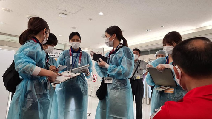 Đoàn thể thao Việt Nam đã tới Tokyo an toàn, tiến hành kiểm tra y tế trước khi nhập làng VĐV - Ảnh 6.